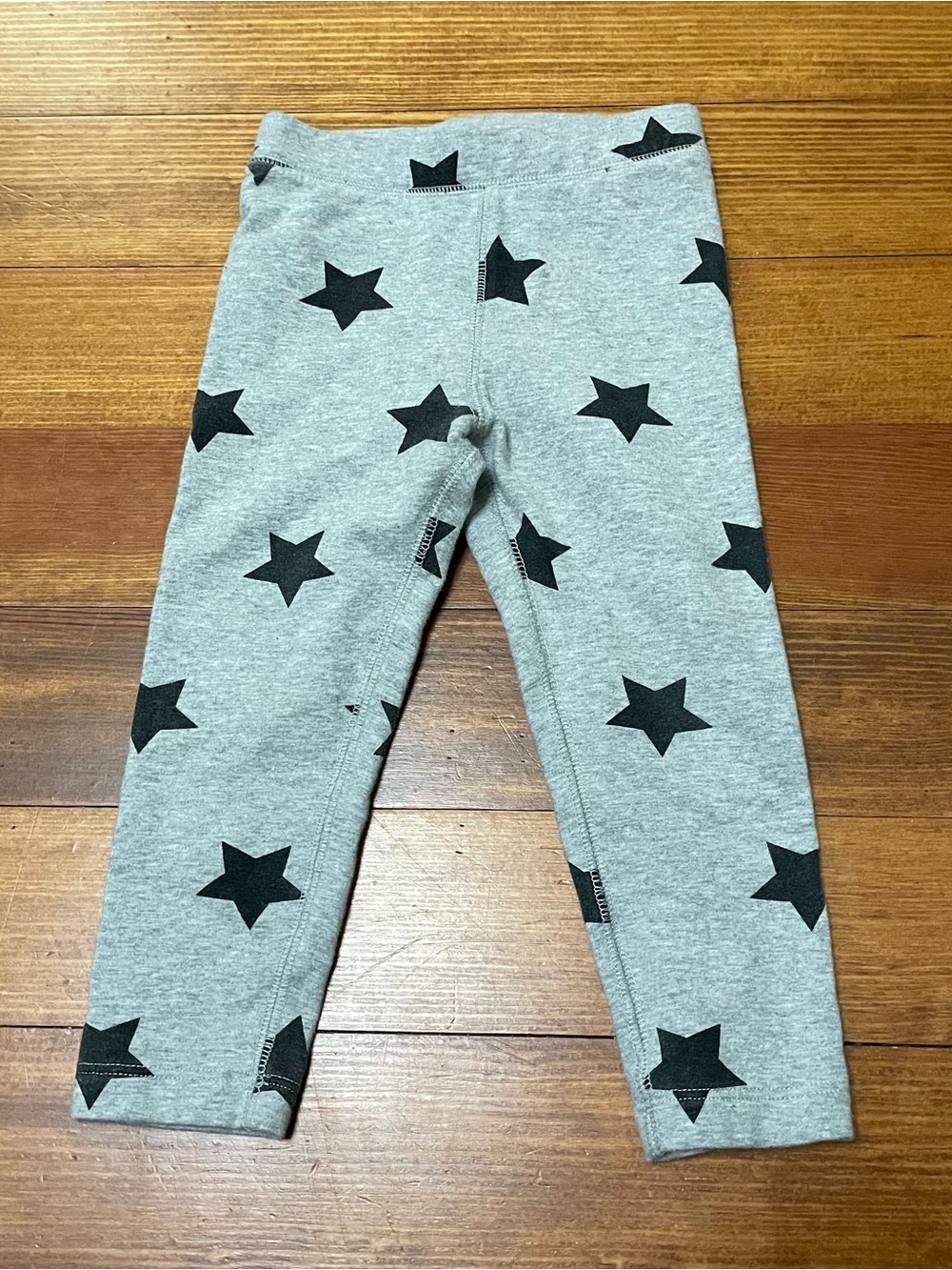 Primary Gray Leggings with Black Star Print Size 18-24 Months